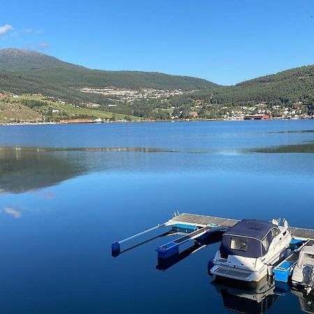 Nedre Amla Fjord Apartment Kaupanger Kültér fotó