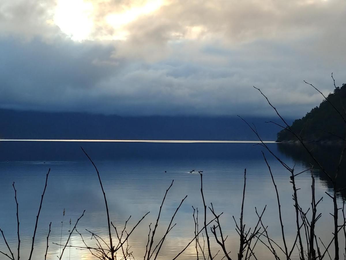 Nedre Amla Fjord Apartment Kaupanger Kültér fotó